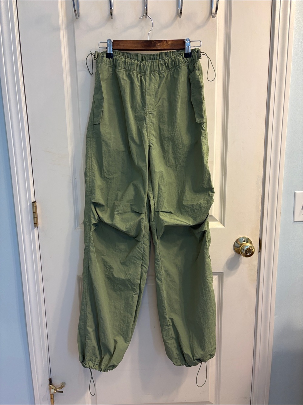 Women’s Olive Cargo Pants with Elastic Hem and Waistband